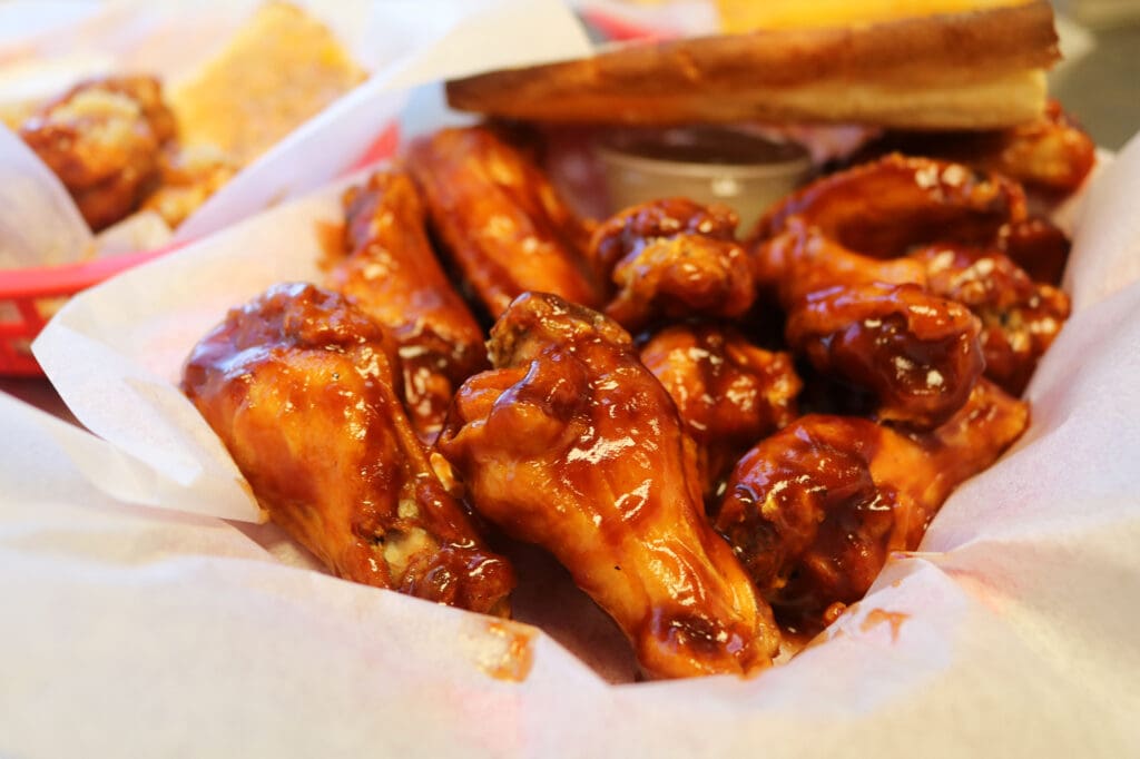 sparks restaurant servicing wings near me